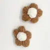 Flor pequeña tejida a mano 4CM pompón de lana flor para accesorios de ropa bolsa pinza para el pelo accesorios broche flor de ganchillo diy