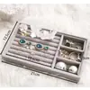 Caja de Almacenamiento de Joyería de Alta Gama de Madera de Nogal con Forro de Terciopelo, Gran Capacidad, con Cerradura, para Anillos, Pendientes, Aretes, Pulseras, Collares y Joyeros