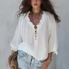 2026 Blusa Jacquard Branca Texturizada Transpassada com Gola V e Babados, Manga 3/4 Bufante, Solta para Mulheres