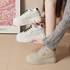 Zapatos blancos de mujer con cordones para aumentar la altura, nuevo modelo transfronterizo 2026, zapatillas casuales de cuero con suela gruesa para mujer, antideslizantes, para primavera y otoño
