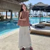 Moda Verão 2026 Casual Jovem Modeladora Sem Mangas Camisa Babydoll + Calça Wide Leg Bordada Vazada de Cintura Alta