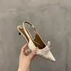 Sandálias Femininas Francesas Bico Fino Salto Baixo Fechadas na Ponta com Saia Uma Tira Salto Gatinho Costas Abertas Salto Baixo Salto Fino Scarpins