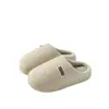 Pantuflas de algodón antideslizantes de suela gruesa para el hogar para mujer, nuevo modelo otoño e invierno 2026, pantuflas de algodón de suela suave cálidas de felpa para interior para hombre