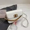 Bolsa Simples Fashion Retrô para Mulheres 2026 Nova Primavera Bolsa Quadrada Pequena de Alto Padrão Bolsa Transversal Versátil de Nicho Francês