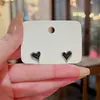 Pendientes de botón con forma de corazón de melocotón negro con incrustaciones de diamantes de estilo dulce y picante para mujer, de plata S925, con aguja ligera, de lujo, de nicho, de internet, pendientes Same Love rojos