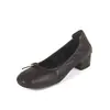 Salto de 4CM Couro Genuíno Solado Macio Sapatos de Salto Único Atacado 2027 Primavera Comércio Exterior Bico Quadrado Decote Baixo Laço Salto Alto Sapatos de Couro Feminino