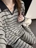 Pijama de Veludo Listrado Simples Estilo Preguiçoso Coreano para Mulheres, Novo Conjunto Casual Solto para Casa Outono e Inverno Que Pode Ser Usado Fora