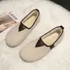 Sapatos de casa de pelúcia para a noite, sapatos tipo feijão mochi, femininos, pós-parto, novo estilo para outono e inverno, sem cadarço, 2024, cor café, bege