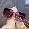 Óculos de Sol Quadrados para Mulheres com Rosto Redondo, Óculos de Sol com Glitter, Armação Grande, Anti-UV, Rosto Grande, Elegante, Preto de Alta Qualidade