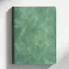 El cuaderno tamaño A5 es exquisito y elegante, adecuado para uso empresarial y de oficina sencillo, con una cubierta de cuero, diseñado específicamente para reuniones de trabajo y llevar registros.