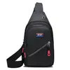 Novo estilo simples bolsa de peito de nylon à prova d'água masculina bolsa de peito retrô fashion grande capacidade bolsa crossbody multicamadas masculina