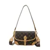 Bolsa Pequena para Mulheres 2025 Nova Bolsa Quadrada Pequena Estampada Bolsa Transversal Versátil da Moda Bolsa de Ombro Presbiópica de Grande Capacidade Bolsa Feminina
