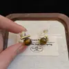 Pendientes Serie de Colores Maillard Geométricos de Una Sola Línea, Pendientes de Alta Gama Otoño e Invierno para Mujer, Nuevo Estilo 2025, Accesorios para Orejas Simples y Únicos