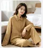 Roupa de Casa Feminina 2026 Primavera/Outono Nova Chegada Fio 100% Algodão Tingido em Fio Gola Lapela Manga Longa Calça Longa Solta Confortável Pijama
