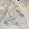 Calcetines de Lana con Hilo de Punto de Color Combinado para Otoño e Invierno, Estilo Japonés para Mujer, Estilo Ins de Corea del Sur, Calcetines de Longitud Media con Temperamento Cálido