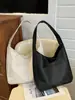 Bolsa Tote de Gran Capacidad 2025 Cuero Suave Nicho Moda para Viajar Versátil Bolso de Hombro para Estudiante Universitario Bolso Cruzado