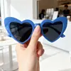 Novos Óculos de Sol de Moda Cruzados da Amazon Love para Homens e Mulheres Óculos de Sol Retro de Alta Qualidade Prontos para Venda