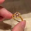 2026 El Más Vendido Anillo Pequeño de Flor Morada Moda de Nicho Lujo Ligero Estilo Diseñador Joyería Anillo Anillo Exquisito de Gama Alta