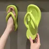 Em estoque Quick-hair Verão Chinelos EVA Plataforma Feminino Sola Grossa Bico de Tira Chinelos Antiderrapante Cor Sólida Sola Macia Externo
