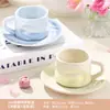 Taza de café moderna y elegante, exquisita taza de cerámica para el desayuno, diseñada de forma única para niñas, juego de taza y platillo de nicho para el té de la tarde