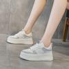 Sapatos Casuais Leves com Solado Grosso, Aumentadores de Altura e Solado Macio para Mulheres, Novo Estilo Outono 2025, Sapatos com Strass, Tênis Brancos