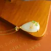 Nuevo Collar de Gota de Agua para Mujer Colgante Antiguo Chapado en Oro Jade Blanco Cadena de Clavícula de Jade para Mujer para Suegra Madre Mayor