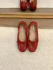 Primer Encuentro Temporada Retro Francés Rojo Planos de Tacón Bajo Zapatos Individuales Pequeños para Mujer 2026 Nuevo Estilo Versátiles con Lazo Boca Baja Zapatos de Ballet