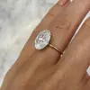 Anéis Femininos da Série Zircônia Oval de Alta Qualidade, Estilo Ins Europeu e Americano para Casamento, Design Moderno e Versátil para Mulheres