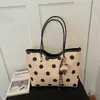 Bolsa de Gran Capacidad para Mujer 2026 Nueva Moda de Verano Bolso Tote de Alta Gama para Viajes Cotidianos Bolso de Hombro/Axila de Lunares