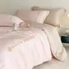 Juego de Cuatro Piezas de Seda Hielo Personalizado Funda de Edredón de Verano Sábana de Cama de Lujo Ligero de Gama Alta Seda Sueño Desnudo Juego de Tres Piezas de Ropa de Cama de Verano