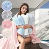 Toalha de banho transfronteiriça de fleece coral com estampa de nuvens, espessa e altamente absorvente, sem fiapos, para uso doméstico, adequada para adultos e em tamanho maior.