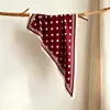 Lenço Triângulo de Seda Imitação com Padrão Geométrico de Nicho Lenço de Seda Estilo Coreano Acessório de Cabelo Versátil Cinto Lenço Pequeno de Seda Cobertura para Glúteos Lenço de Pescoço Venda por Atacado