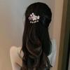 Horquilla elegante de moda antigua con perlas, clip de resorte de alta gama para verano, 2023 Nuevo clip superior rojo de red con flor de lirio