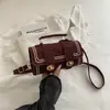 2026 Bolso Cuadrado Pequeño Retro Sensación de Alta Gama Bolso de Hombro Único Cruzado Diseño de Nicho Bolso de Mano Moda Simple Otoño Nuevo Llegada