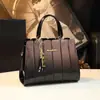 Bolsa de Mão da Moda e Estilosa Wildberry para Mulheres, Bolsa de Mãe, Bolsa de Ombro Feminina em Couro Brilhante