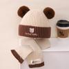 Chapéu de Lã de Inverno para Crianças Base Fresca Versátil Desenho Urso Chapéu Cachecol Conjunto de Duas Peças Quente à Prova de Vento Chapéu de Tricô