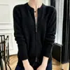 Top de cor sólida com design minimalista emagrecedor, estilo coreano, novo para o outono, gola redonda, cardigã de malha com zíper duplo, casaco feminino