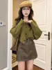 Suéter Tricô Feminino Design de Listras Vazadas Cor Lisa Novo Outono Inverno Jaqueta Casual Estilo Preguiçoso Cardigã Curto Solto