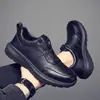 Sapatos Masculinos de Couro de Outono Solado Macio Fivela Rotativa Sapatos Casuais de Negócios Nova Coleção de Primavera Moda Tendência Sapatos de Couro com Solado Grosso