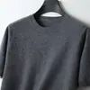 Cardigan Fino de Manga Curta Masculino de Cor Sólida com Gola Redonda para Primavera e Outono Suéter Casual Quente de Tricô para Usar por Baixo