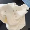 Camisa para Mujer de Verano 2025, Estilo Europeo, Diseño Hueco, Cuello Redondo, Manga Corta, Corte Ajustado, Aspecto Blanco