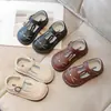 Zapatos de piel para niña 2025 primavera y otoño nuevos versión coreana para niños zapatos planos de princesa para niños medianos y grandes velcro antideslizantes zapatos de una sola suela