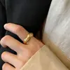 Anel Aberto Largo Irregular de Design de Nicho Minimalista de Alta Qualidade Estilo Coreano para Mulheres, Luxo Leve
