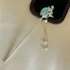 Leque Dobrável de Flores Grampo de Cabelo Borboleta Novo de Alta Qualidade para Mulheres Grampo de Cabelo Chinoiserie Estilo Antigo Adorno de Cabeça Franja Pé Pedra Passo Grampo de Cabelo Balançante
