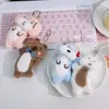 Muñeco de Peluche de Dibujos Animados Creativo Hello Perro Colgante Decoración de Mochila de Estudiante Llavero Pequeño de Niña