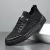 Zapatos de Hombre Estilo Nuevo Primavera y Verano Zapatos Casuales Transpirables Zapatos Deportivos para Exteriores de Malla Fina para Hombre Tenis sin Cordones para Hombre