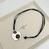 Acero de Titanio No se Desvanece Nariz de Cerdo Peine Pequeño Collar para Mujer Nicho de Gama Alta Estiloso Cadena Larga para Suéter con Cuerda de Cuero