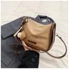 Bolso de axila para mujer en otoño, Versátil 2025 Nuevo bolso bandolera de hombro con cadena de moda, Bolso de trabajo de alta gama