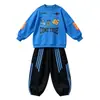 Roupa infantil, coleção de outono 2026 para meninos, novo estilo para crianças médias e maiores, roupas de primavera e outono, conjunto de duas peças de manga comprida para meninos
