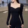 Moda principios de otoño 2024 chica hot corsé ballenas sexy ajustado corto clavícula temperamento francés camiseta de manga larga